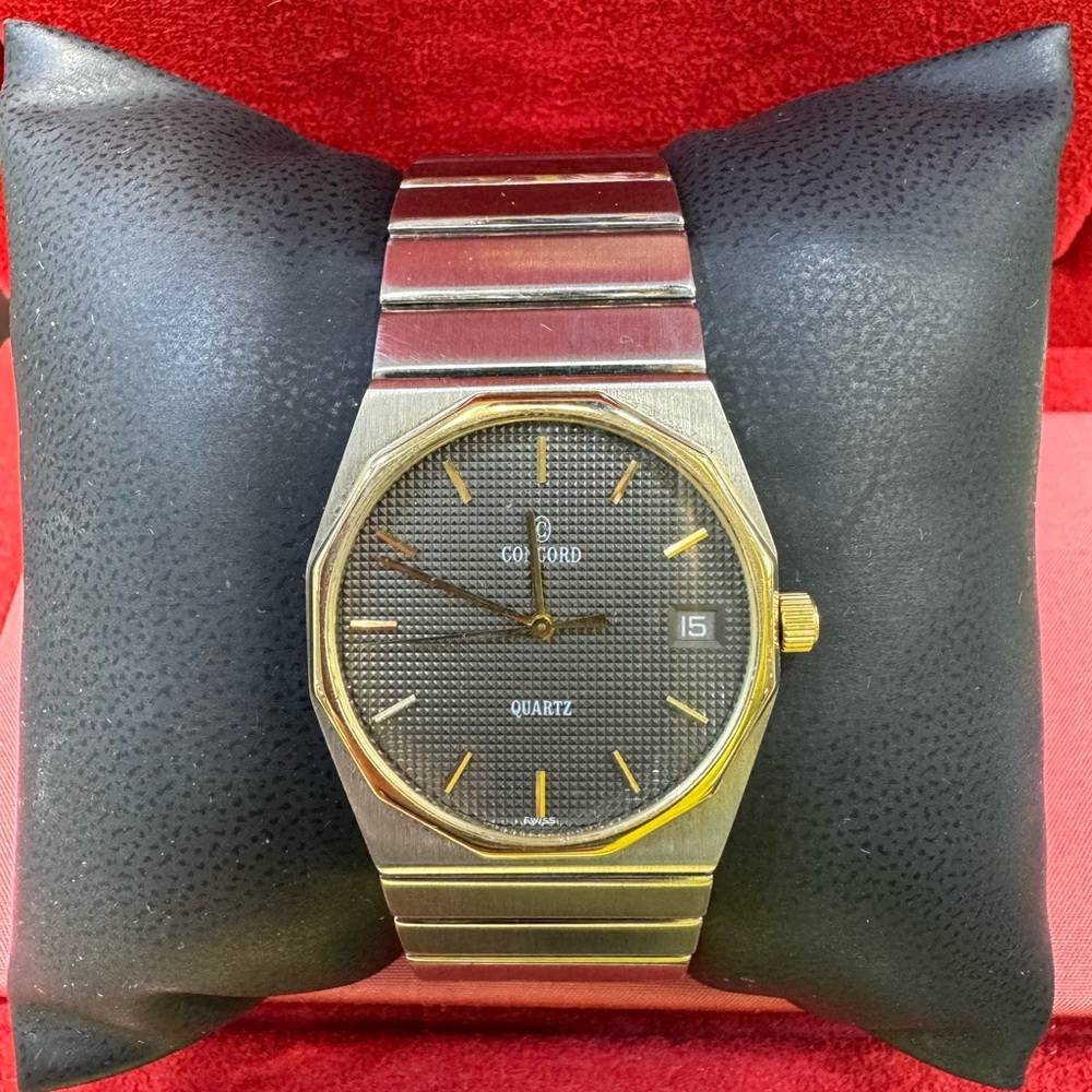 Elegant Vintage Concord Quartz Two-Tone Men's Watch with Date